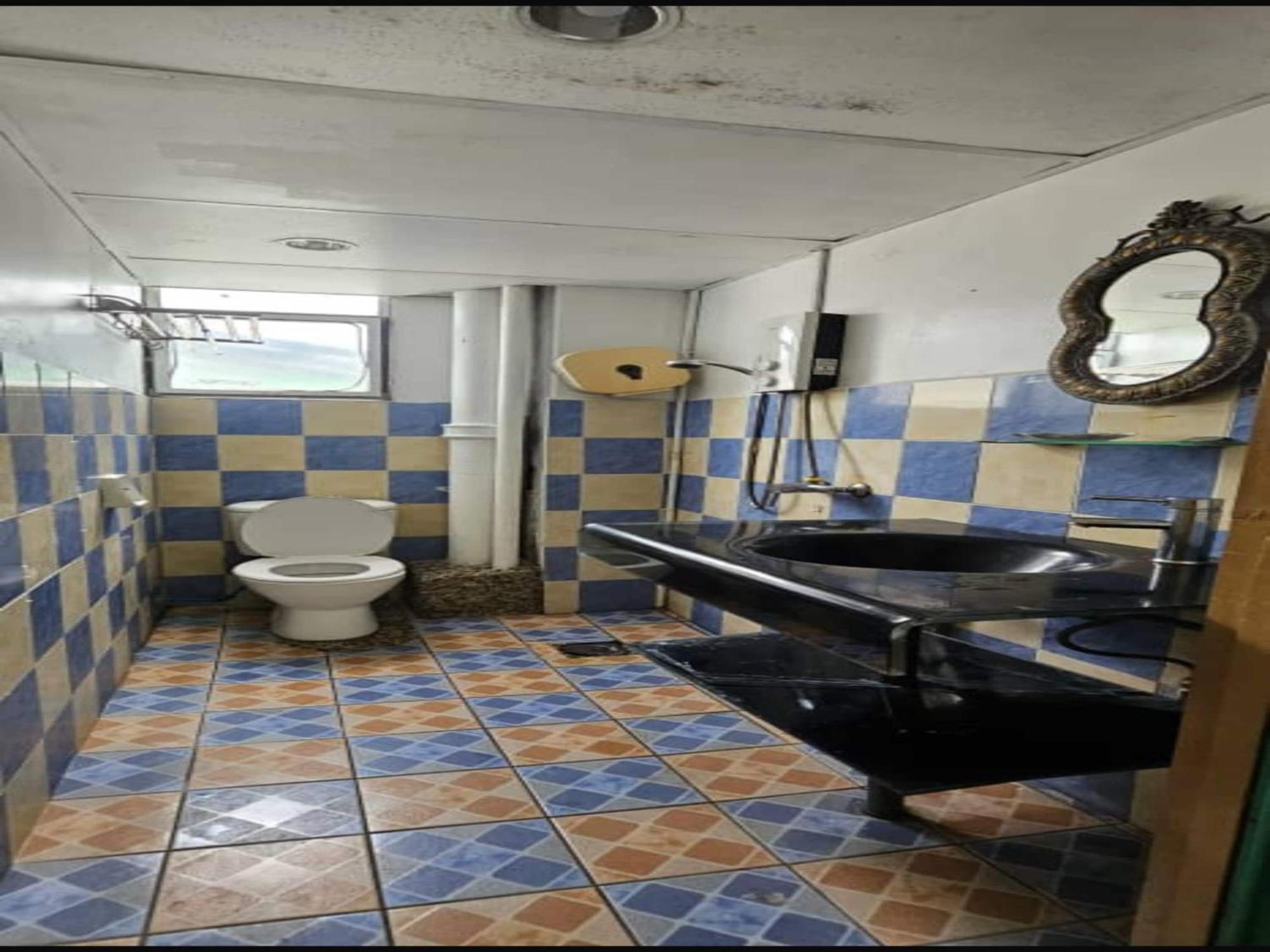 Oyo 90979 Sianglory Inn コタキナバル エクステリア 写真