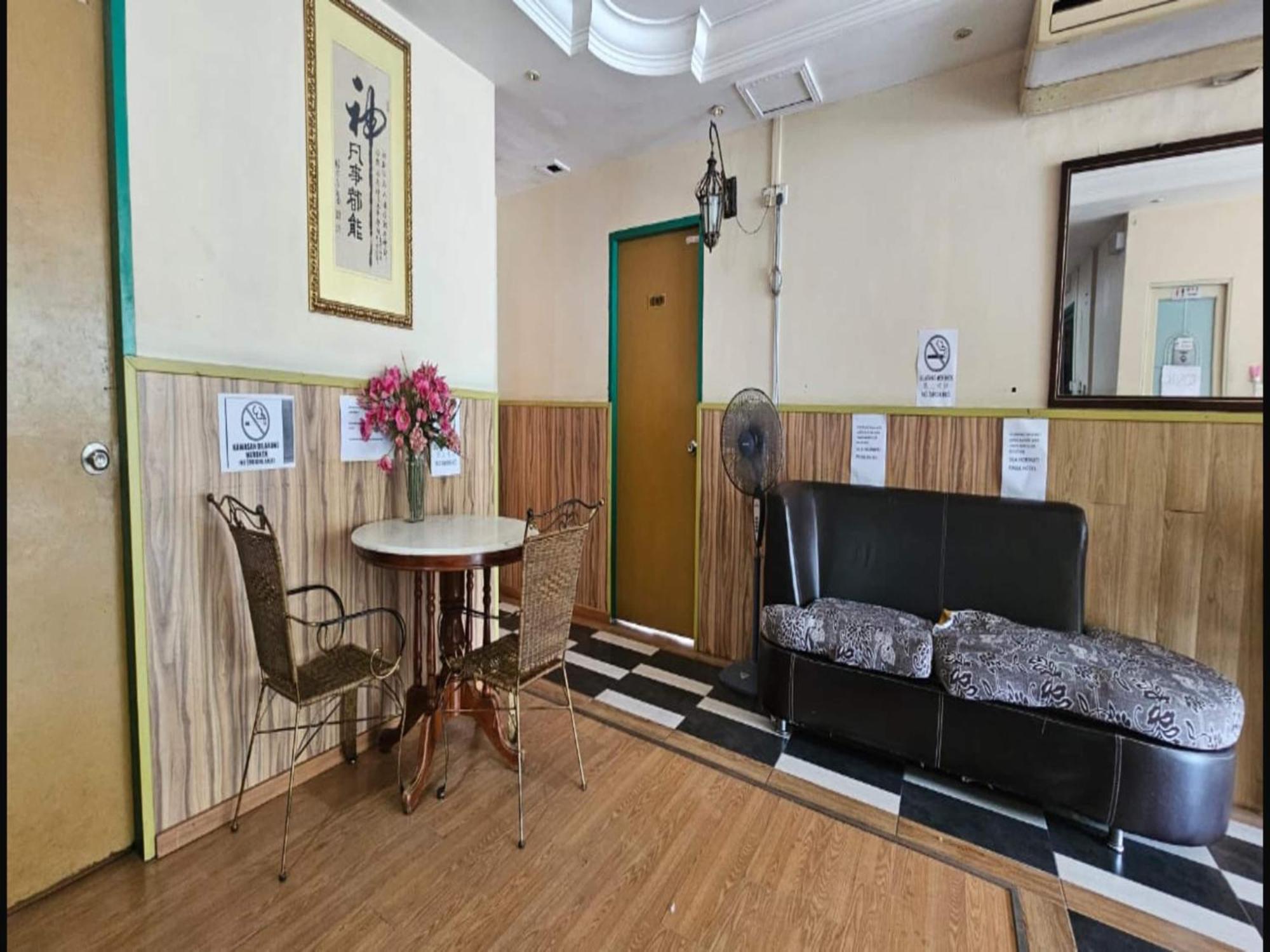 Oyo 90979 Sianglory Inn コタキナバル エクステリア 写真